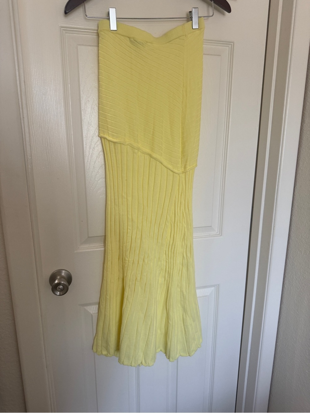 Fashion Nova – Long Time Crush Maxi Skirt Set (Yellow) NWT, Size S - Picture 12 of 12